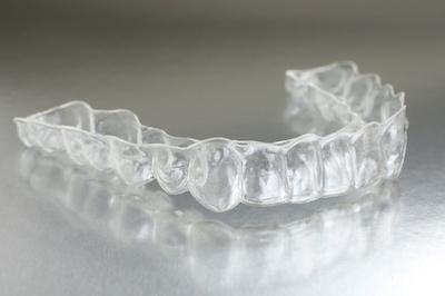 Invisalign midwest city ok | a top set of Invisalign aligners 